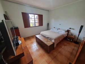 Image 15 - 881350