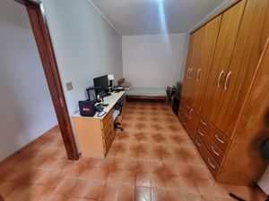 Image 7 - 881350