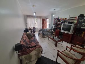 Image 19 - 881350