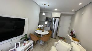 Image 3 - 881355
