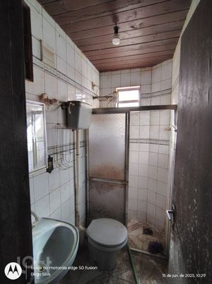 Image 8 - 881358