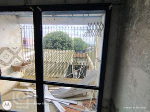 Image 1 - 881358