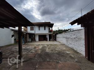 Image 15 - 881360