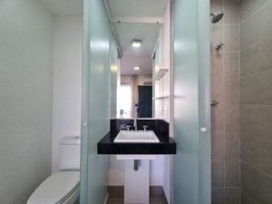 Image 8 - 881367
