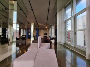 Image 10 - 881375