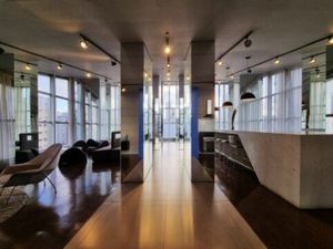 Image 5 - 881375