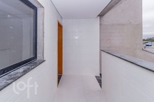 Image 10 - 881382