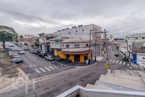 Image 37 - 881382