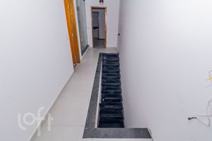 Image 34 - 881382