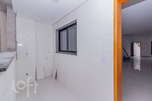 Image 9 - 881382