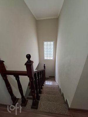 Image 20 - 881385