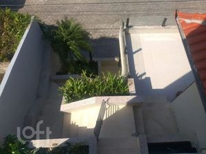 Image 17 - 881389