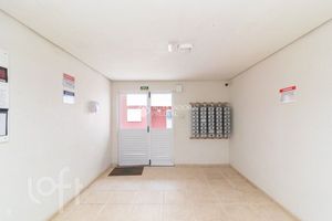 Image 29 - 881391