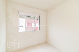 Image 7 - 881391