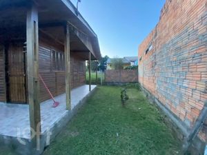 Image 29 - 881398