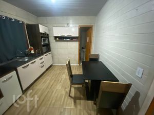 Image 9 - 881398