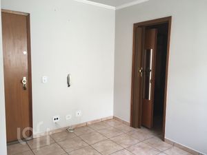 Image 6 - 881403