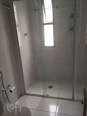 Image 3 - 881403