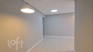 Image 3 - 881404