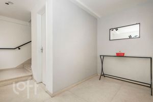 Image 17 - 881412