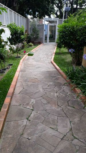 Image 14 - 881423