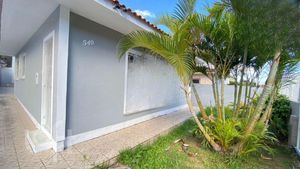 Image 35 - 881431