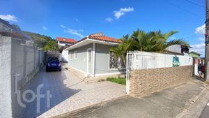 Image 8 - 881431