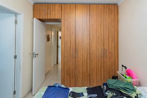 Image 11 - 881432