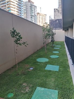 Image 36 - 881441