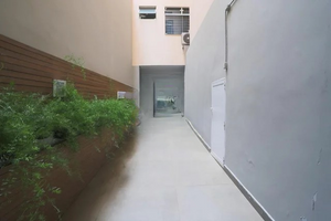 Image 3 - 881446
