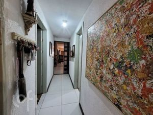 Image 10 - 881449