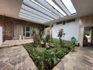Image 5 - 881449