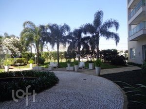 Image 2 - 881452