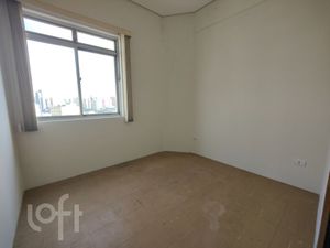 Image 11 - 881457