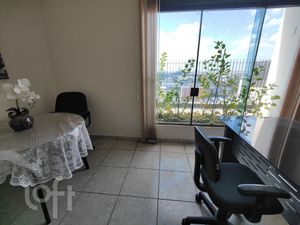 Image 6 - 881457