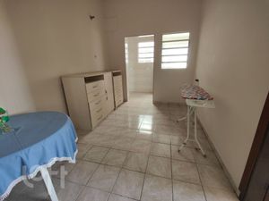 Image 4 - 881457