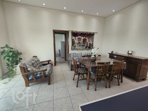 Image 24 - 881457