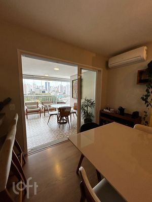 Image 6 - 881458