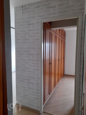 Image 9 - 881466
