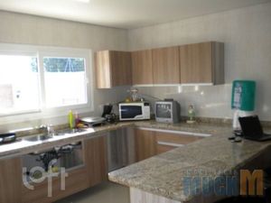 Image 7 - 881471