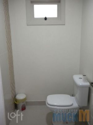 Image 9 - 881471