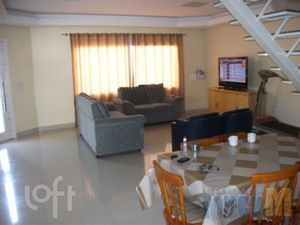 Image 17 - 881471