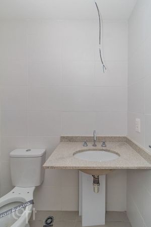 Image 7 - 881473