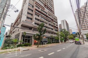 Image 21 - 881473