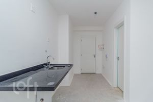Image 4 - 881473