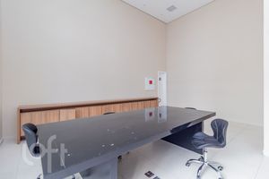 Image 30 - 881474