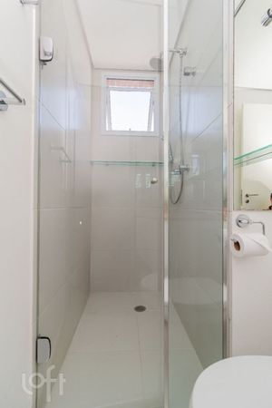 Image 9 - 881474