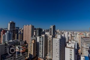 Image 12 - 881475