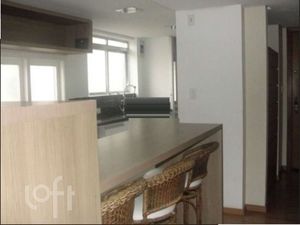 Image 8 - 881480