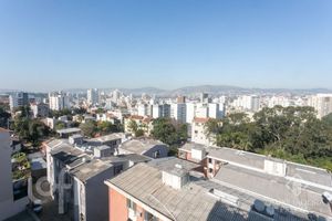 Image 9 - 881480